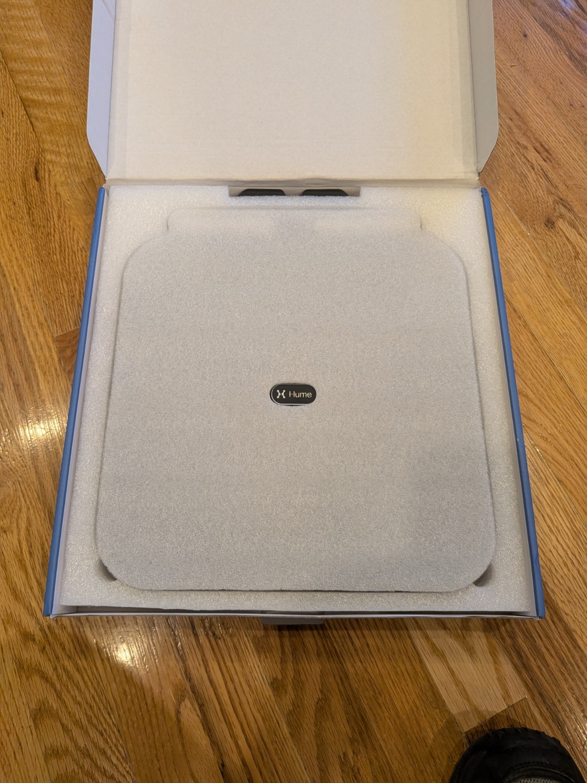 Hume Health The Body Pod Home Health Monitoring Smart Body Composition Analyzer