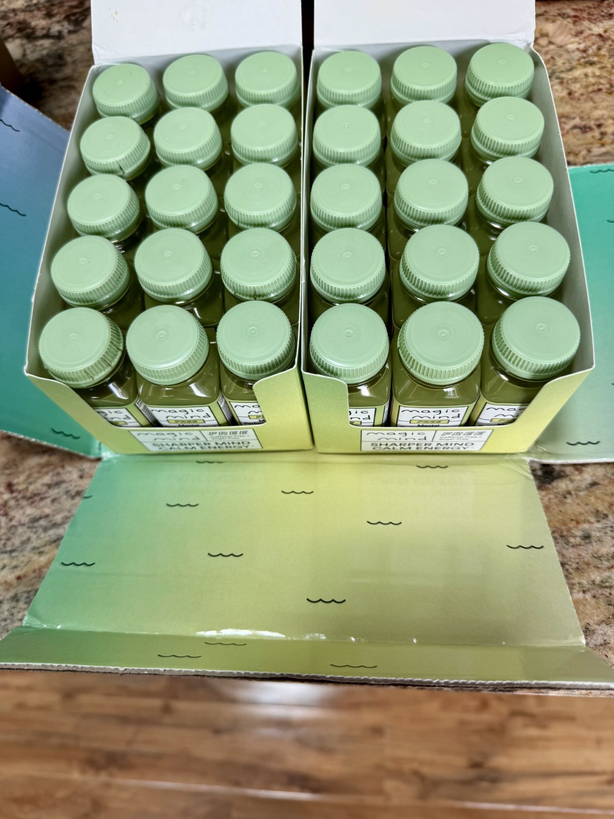 NEW IN BOX LOT OF (8) MAGIC MIND 2oz SHOTS = TOTAL 240 BOTTLES IN ALL