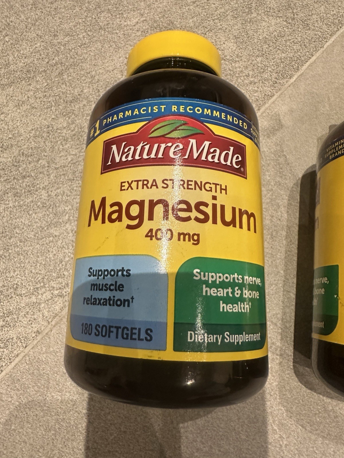 Nature Made Extra Strength Magnesium 400mg 180 Softgels EXP2026