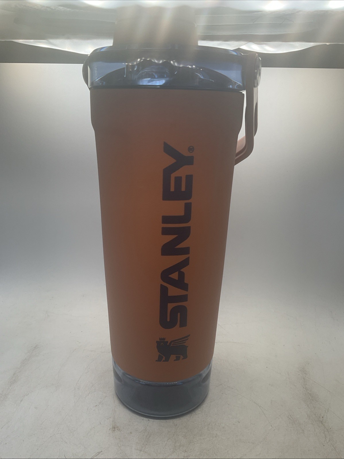 Stanley – Shaker Bottle 20 oz – Leakproof Insulated Stainless Steel – Brown