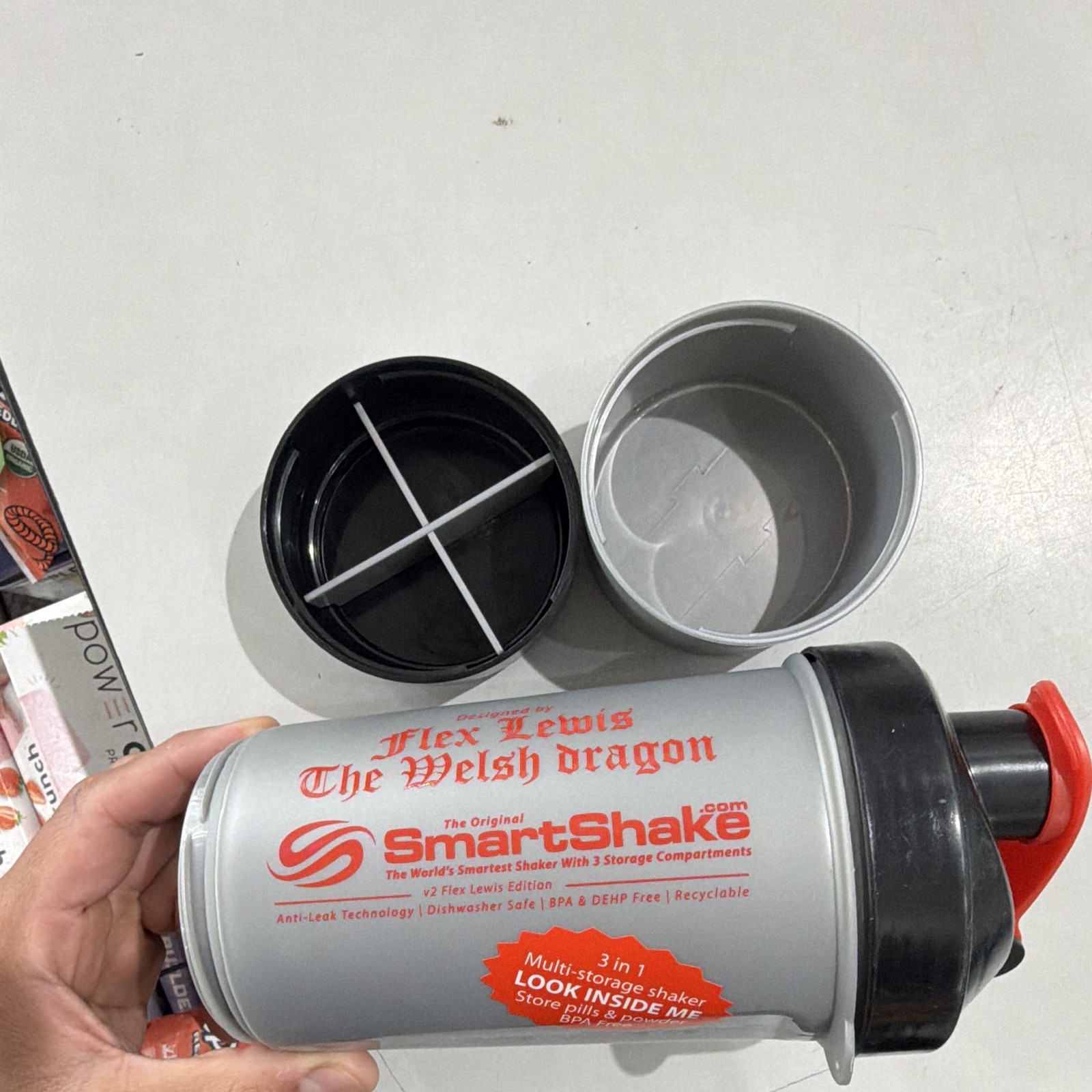 SmartShake Flex Lewis Edition 3-in-1 20oz BPA-Free Flip Lock Dragon Bottle