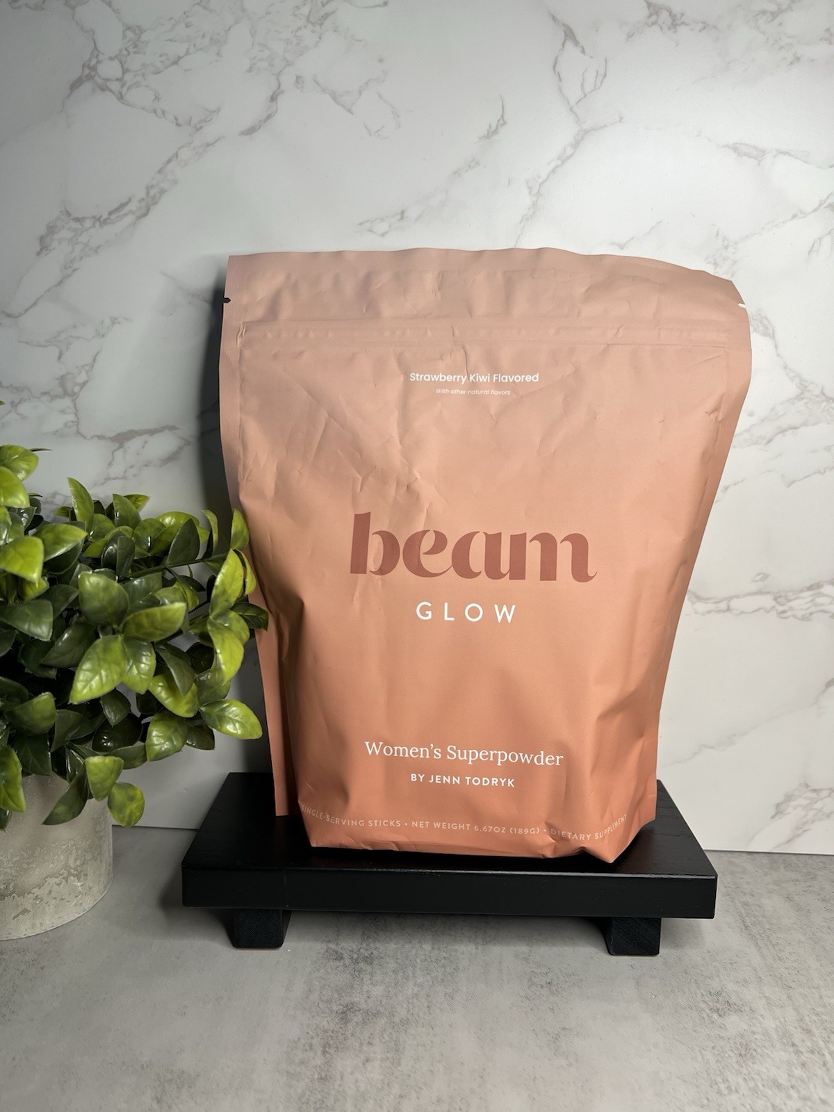 beam Glow Women’s Superpowder Strawberry Kiwi 6.67 oz Gluten-Free Exp 07/2027
