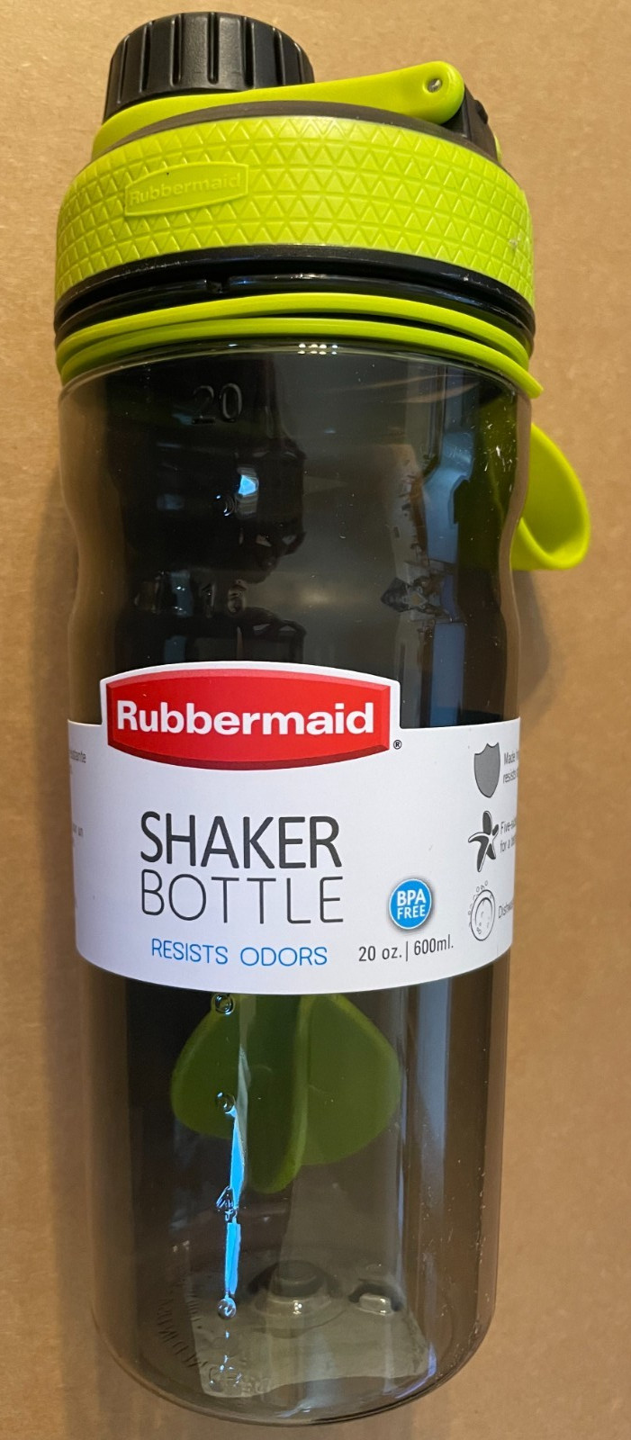 Rubbermaid Shaker BPA Free Bottle 20 oz GREEN Screw on Top Finger Loop NEW